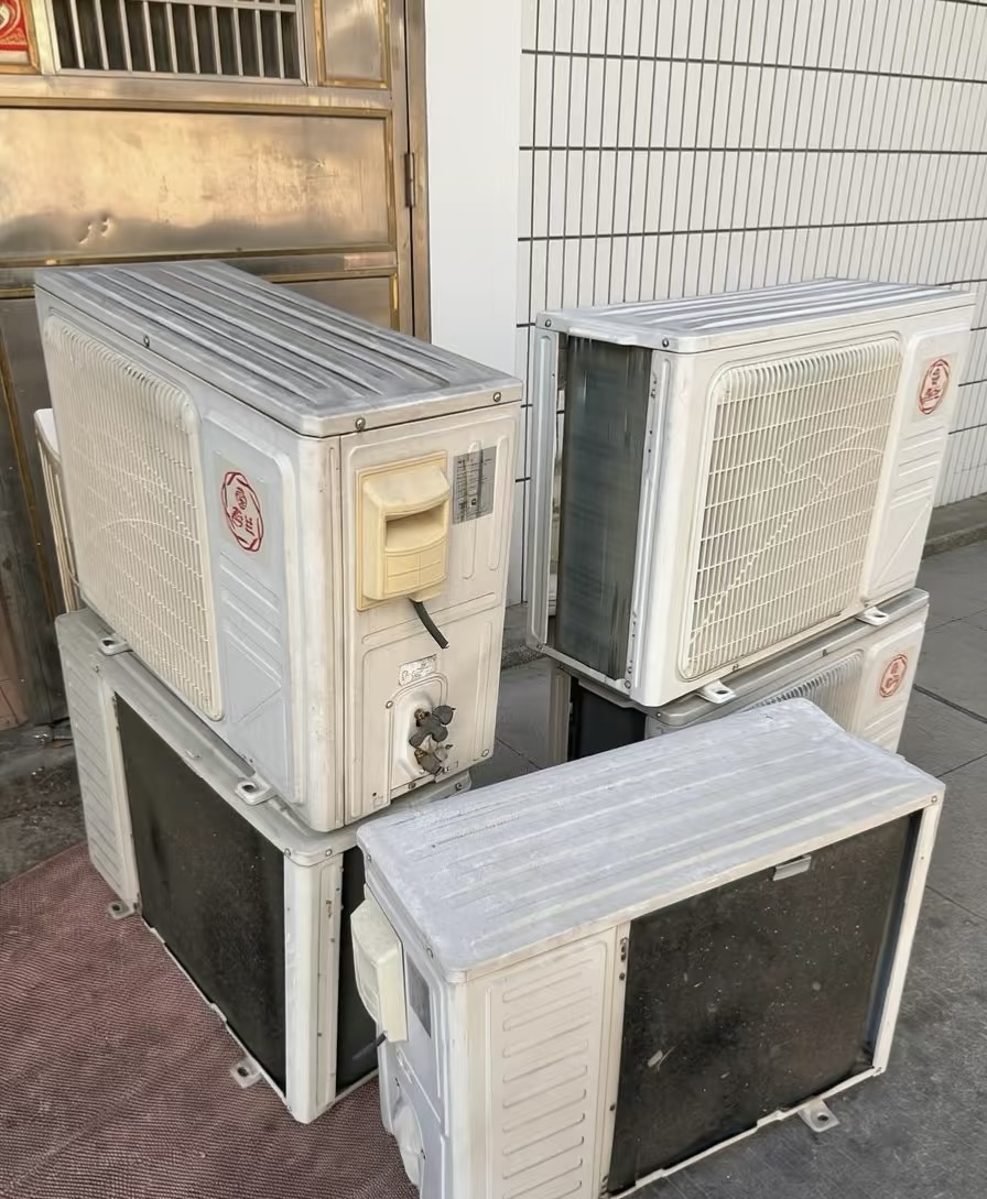 待回收的空调室外机,义乌废铜废铁回收现场实拍